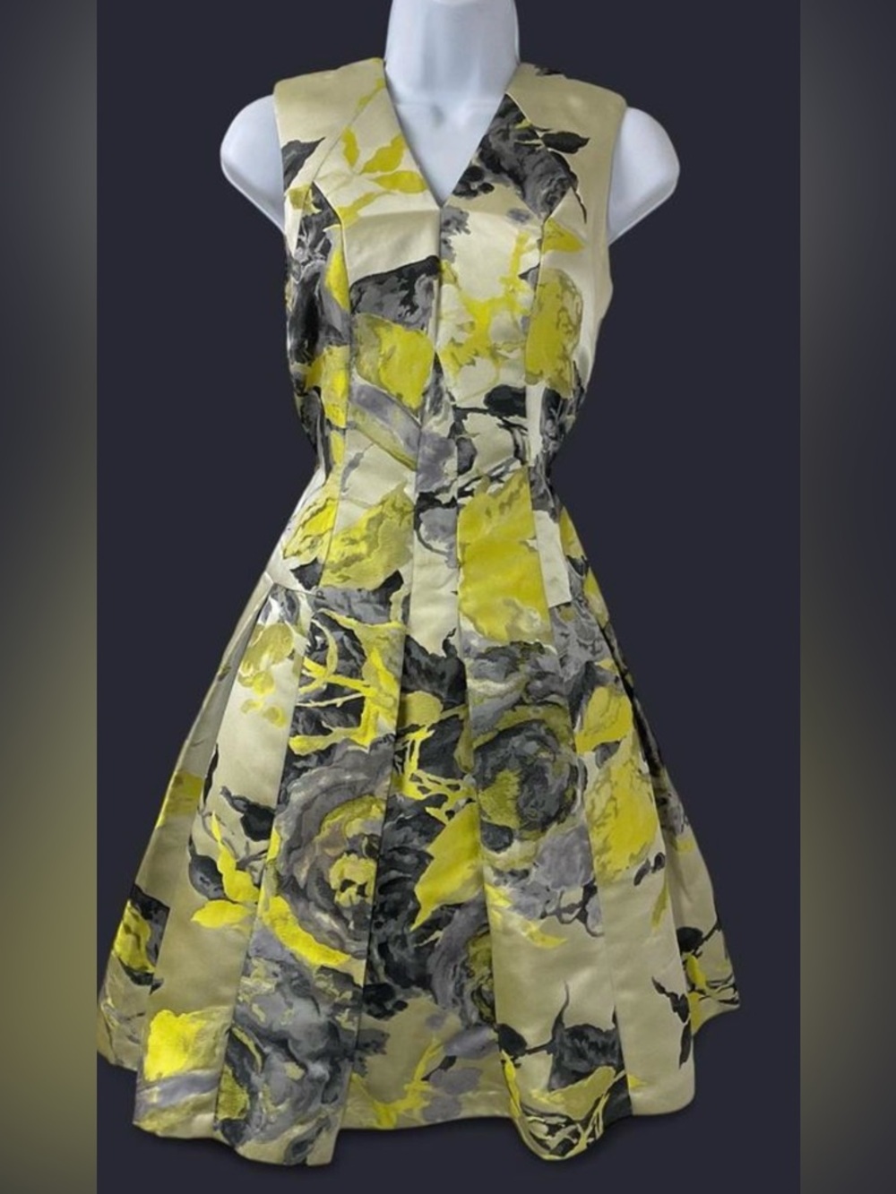 Carmen Marc Valvo Yellow and Gray Floral Midi Fit-and-Flare Dress